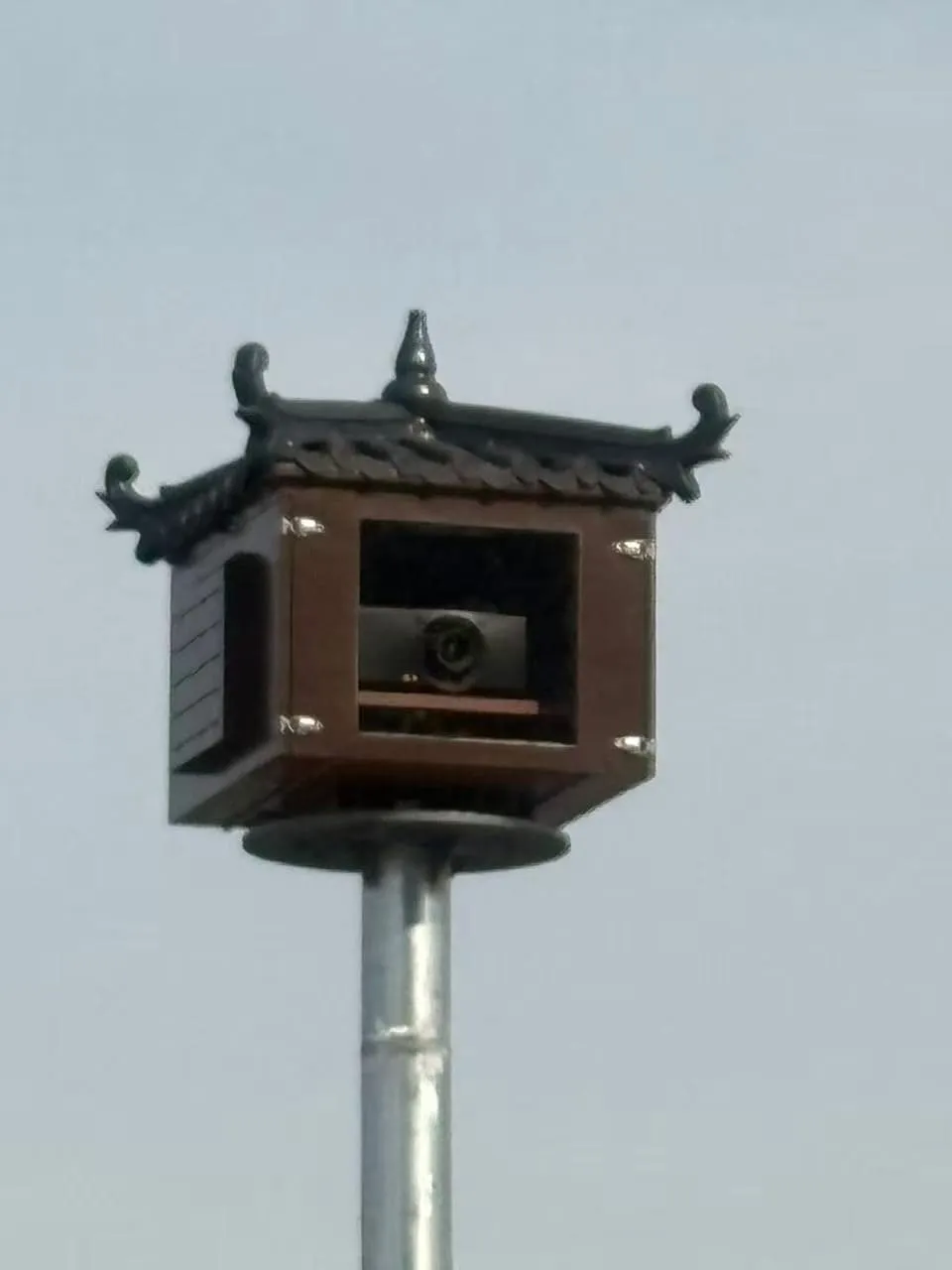 Internal-Circulation Ceiling Mount Enclosure