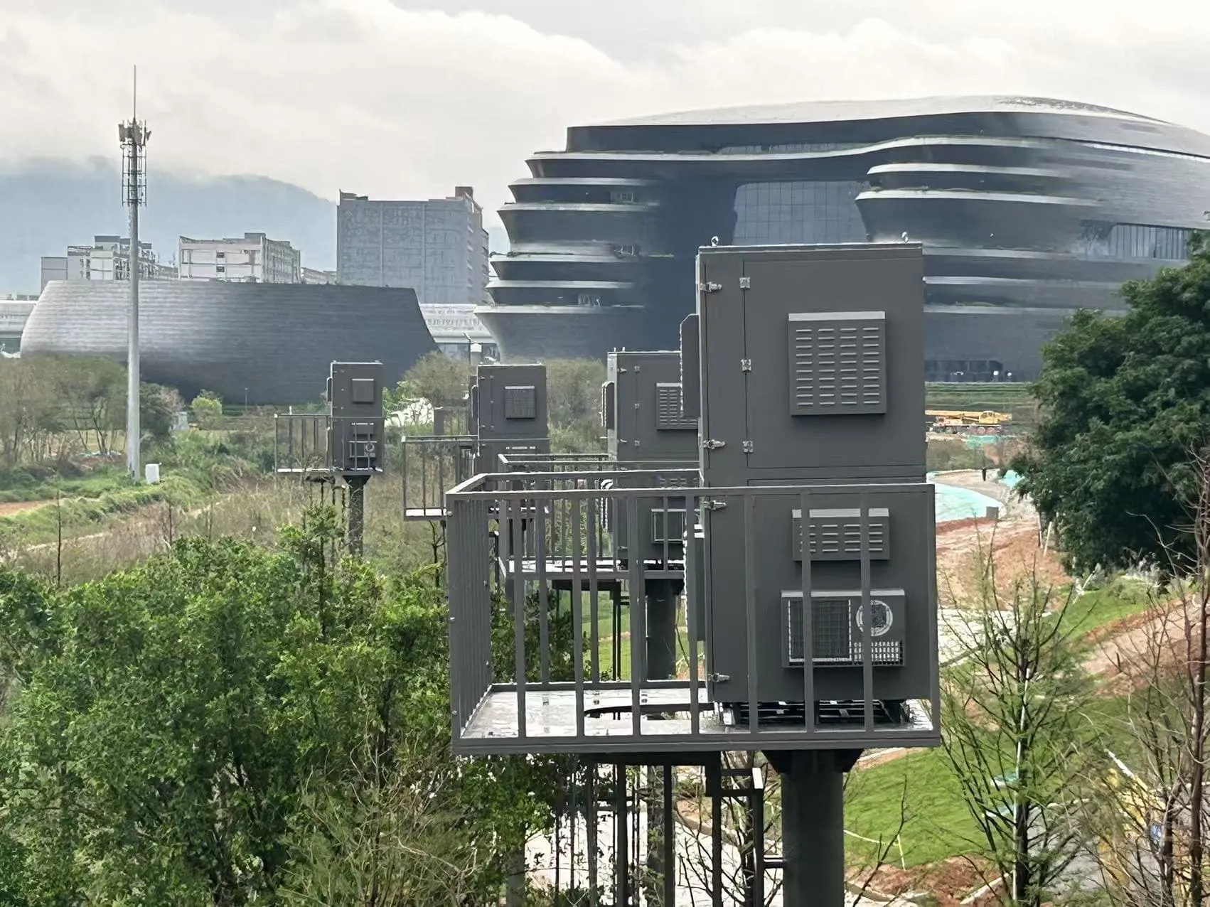 AeroCool Smart Fan Enclosure