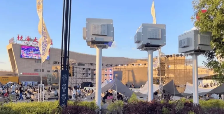 Outdoor Projector Enclosures for Desert and Sandstorm Environments